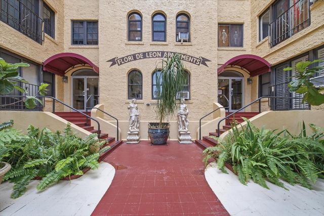 130 4TH AVENUE N 305, St Petersburg, FL 33701
