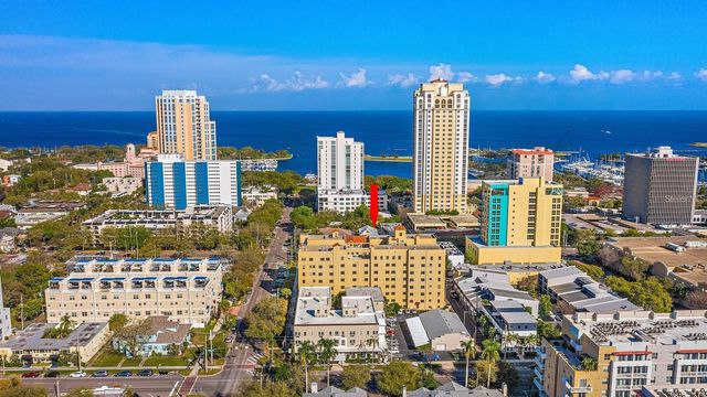 130 4TH AVENUE N 305, St Petersburg, FL 33701