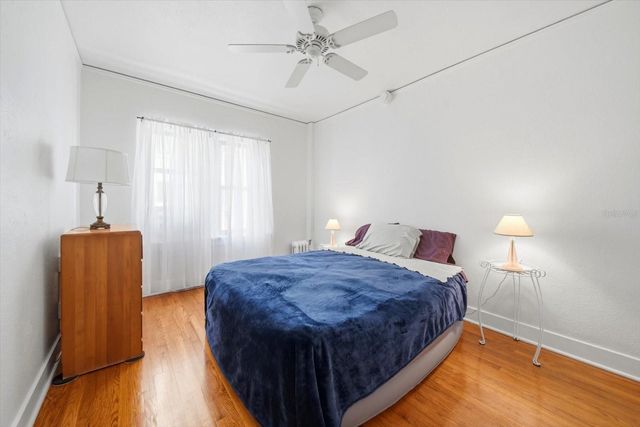 130 4TH AVENUE N 305, St Petersburg, FL 33701