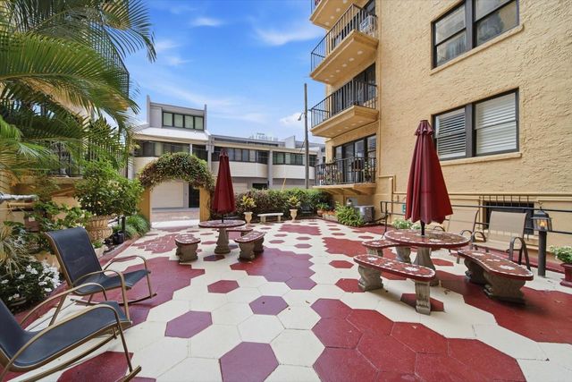130 4TH AVENUE N 305, St Petersburg, FL 33701