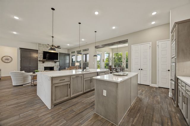 1800 Limestone Lane, Van Alstyne, TX 75495