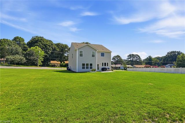 5888 Styers Ferry Road, Clemmons, NC 27012