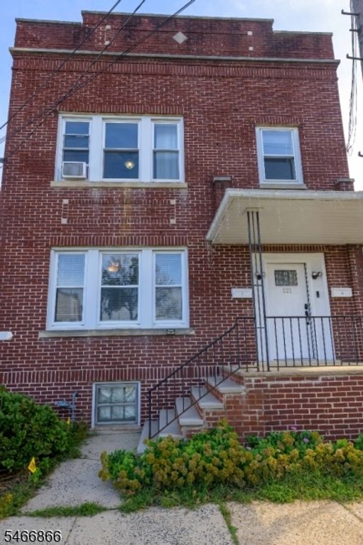 121 Baldwin Place, Bloomfield Twp., NJ 07003 — exterior