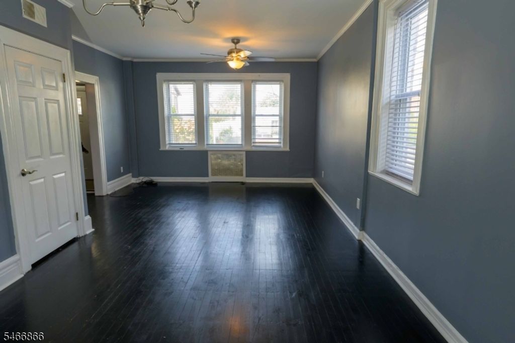121 Baldwin Place, Bloomfield Twp., NJ 07003 — photo 2