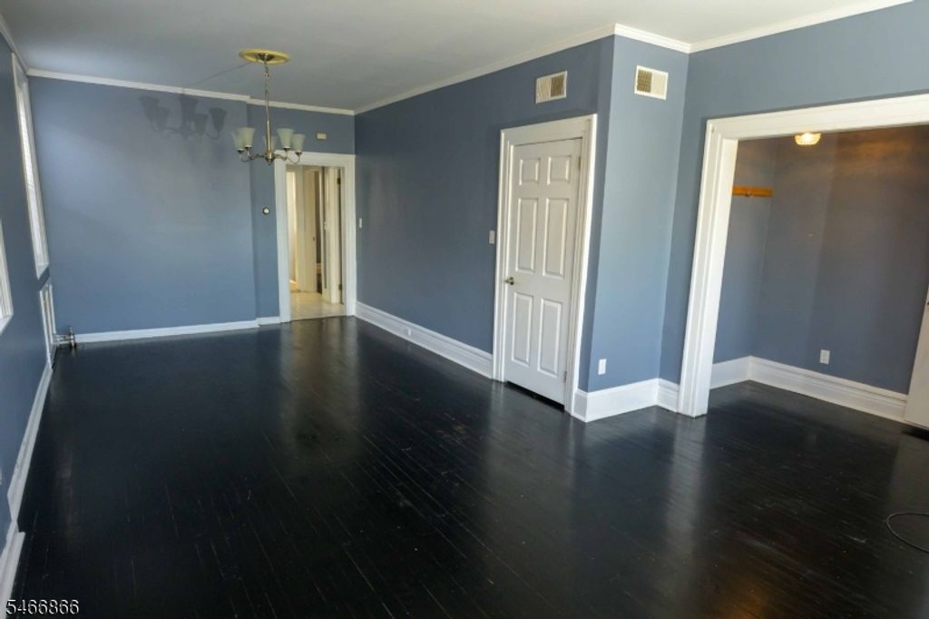 121 Baldwin Place, Bloomfield Twp., NJ 07003 — photo 3