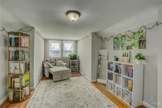 3302 Wardall Avenue, Cheviot, OH 45211