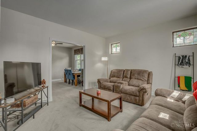 3302 Wardall Avenue, Cheviot, OH 45211