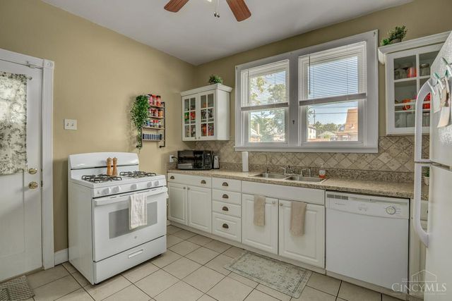 3302 Wardall Avenue, Cheviot, OH 45211