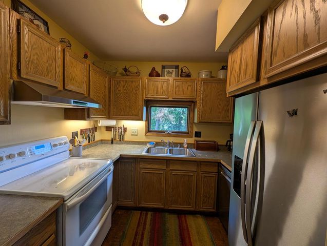 N194 COUNTY ROAD H, Fremont, WI 54940