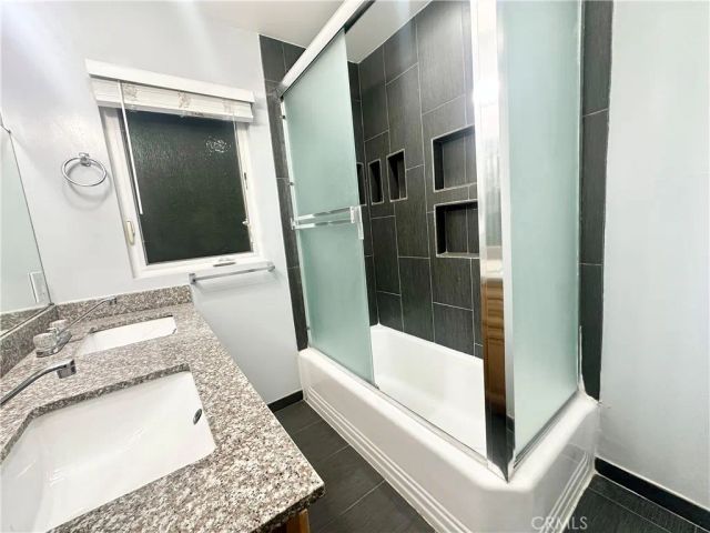 15746 Magnolia Boulevard JADU, Encino, CA 91436