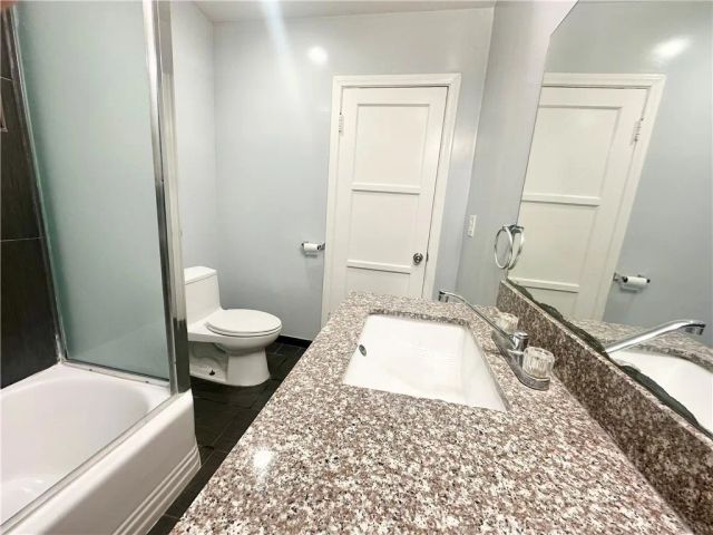 15746 Magnolia Boulevard JADU, Encino, CA 91436