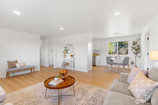 7002 Dahlberg Road, Ferndale, WA 98248