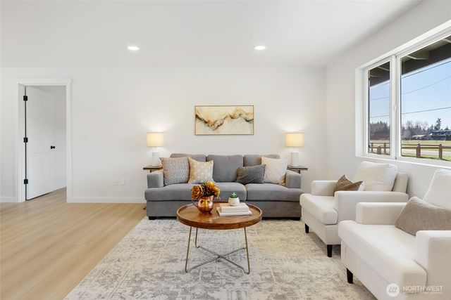 7002 Dahlberg Road, Ferndale, WA 98248