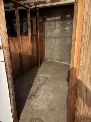 1 Doxbury Lane, Suffern, NY 10901