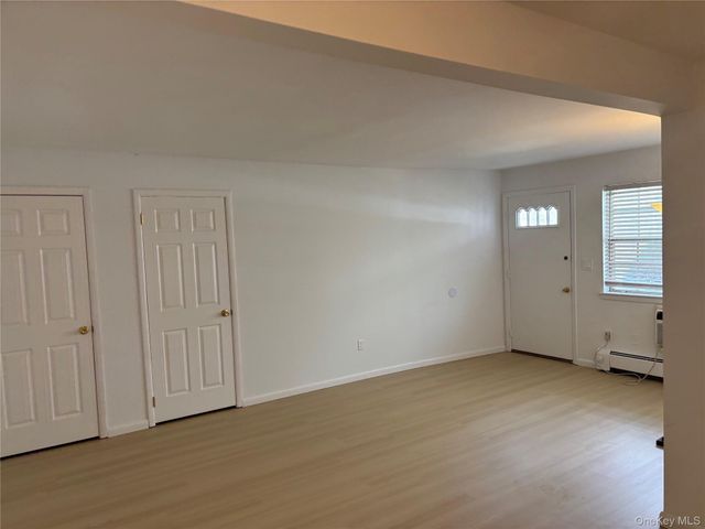 1 Doxbury Lane, Suffern, NY 10901