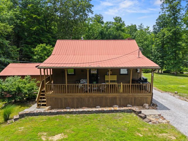 79 First Jasper Road, Burnside, KY 42519