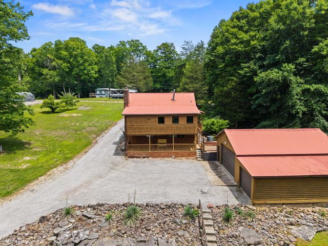 79 First Jasper Road, Burnside, KY 42519