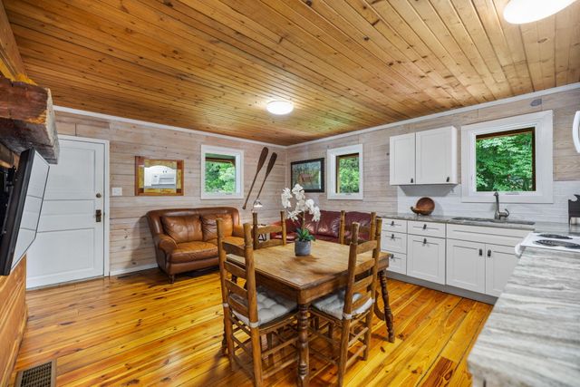 79 First Jasper Road, Burnside, KY 42519