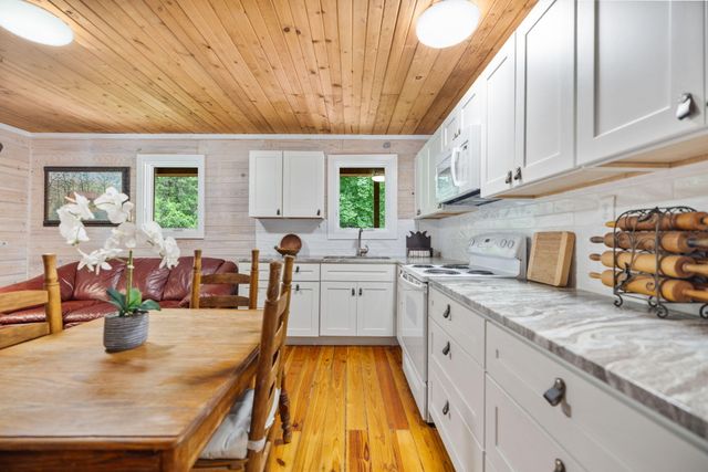 79 First Jasper Road, Burnside, KY 42519