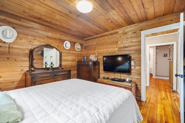 79 First Jasper Road, Burnside, KY 42519
