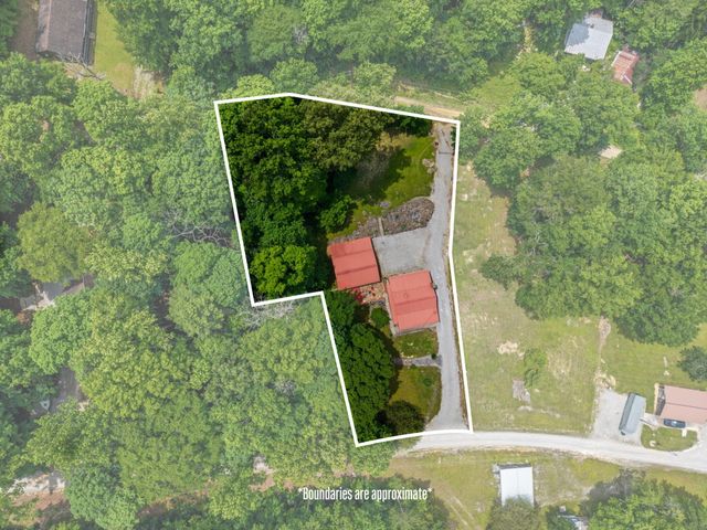 79 First Jasper Road, Burnside, KY 42519