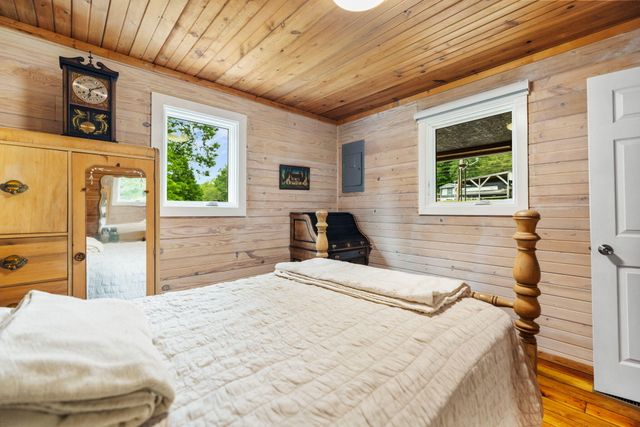 79 First Jasper Road, Burnside, KY 42519