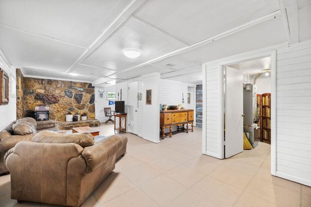 79 First Jasper Road, Burnside, KY 42519