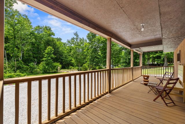 79 First Jasper Road, Burnside, KY 42519