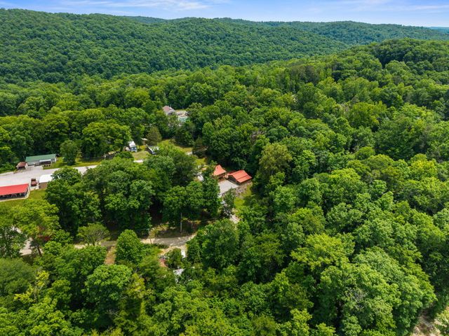 79 First Jasper Road, Burnside, KY 42519