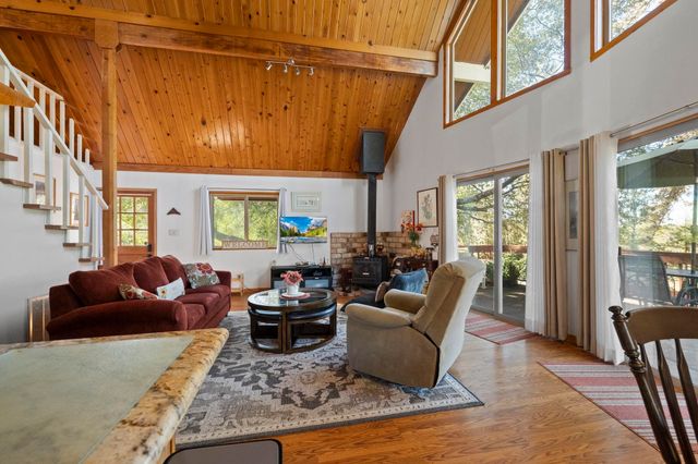 13161 Jackson Mill Dr, Groveland, CA 95321