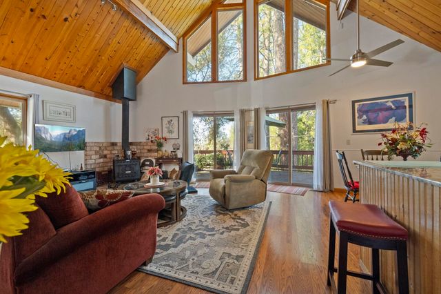 13161 Jackson Mill Dr, Groveland, CA 95321