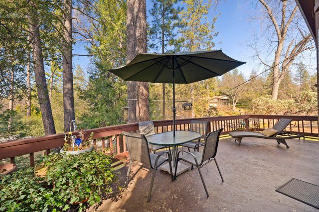 13161 Jackson Mill Dr, Groveland, CA 95321