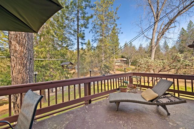 13161 Jackson Mill Dr, Groveland, CA 95321