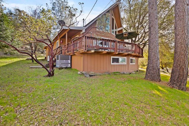 13161 Jackson Mill Dr, Groveland, CA 95321