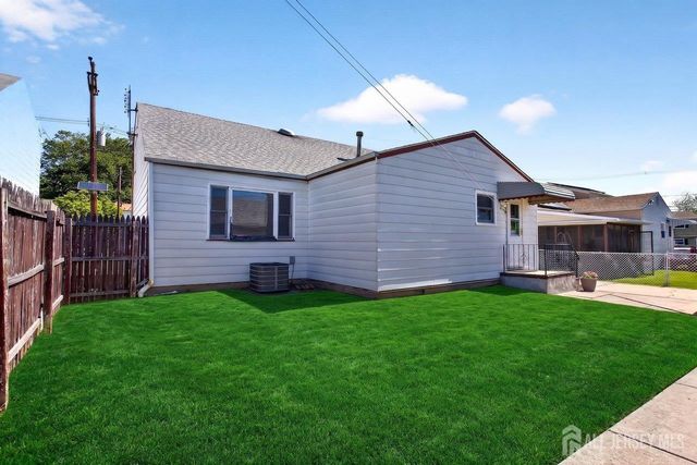 140 Camelot Drive, Port Reading, NJ 07064