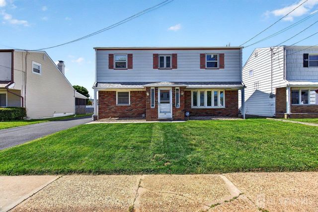140 Camelot Drive, Port Reading, NJ 07064