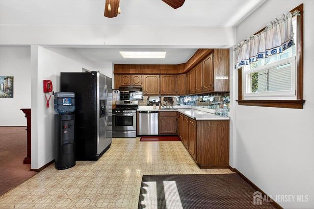 140 Camelot Drive, Port Reading, NJ 07064