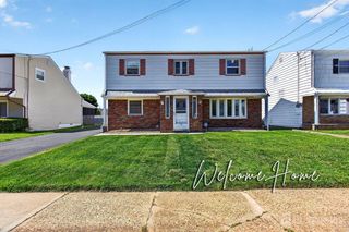 140 Camelot Drive, Port Reading, NJ 07064