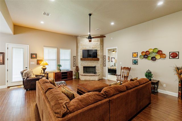 156 Windy Glen Drive, Decatur, TX 76234