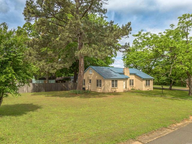 101 Roosevelt Circle, Morrilton, AR 72110