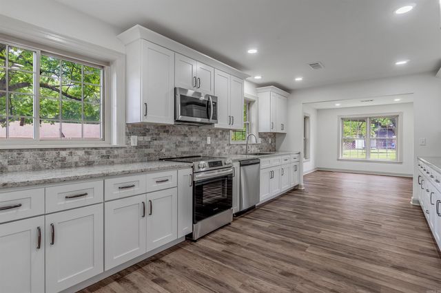 101 Roosevelt Circle, Morrilton, AR 72110