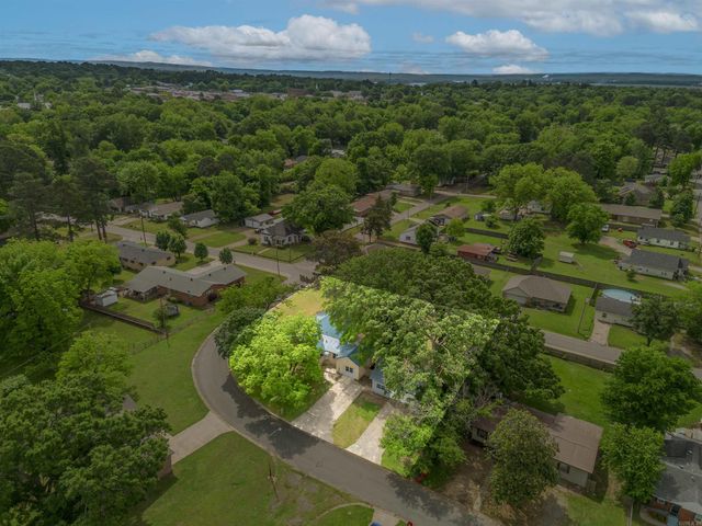 101 Roosevelt Circle, Morrilton, AR 72110