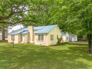 101 Roosevelt Circle, Morrilton, AR 72110