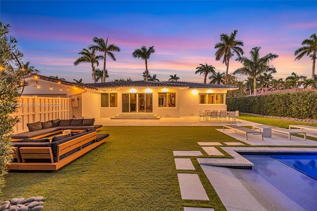 750 Harrison St, Hollywood, FL 33019