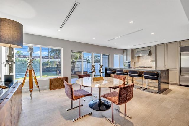 750 Harrison St, Hollywood, FL 33019