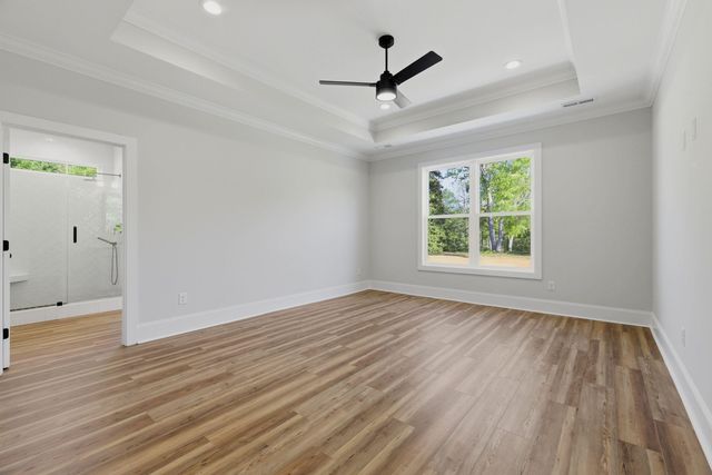 137 Rose Lake Dr., Conway, SC 29526