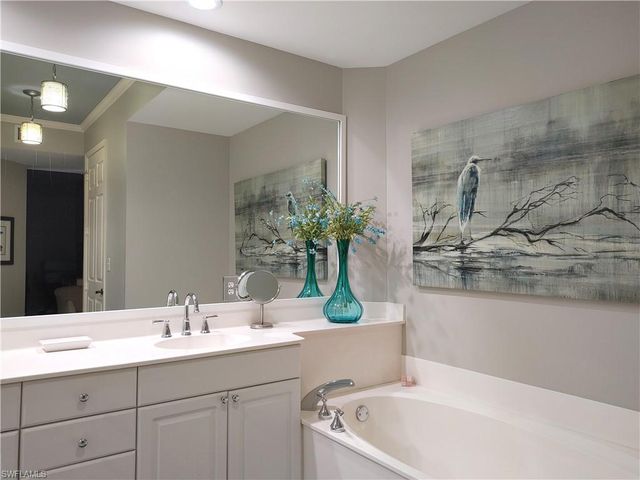 400 Flagship DR 501, Naples, FL 34108