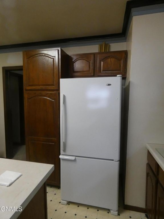 207 F Avenue N, Strasburg, ND 58573 photo 3