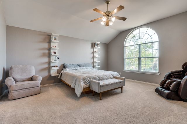 553 Wendy Lane, Desoto, TX 75115