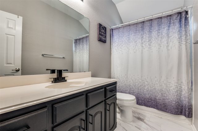 553 Wendy Lane, Desoto, TX 75115